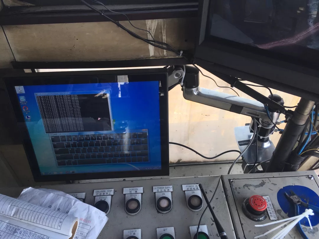 APC-1701加固一體機(jī)現(xiàn)場(chǎng)安裝圖